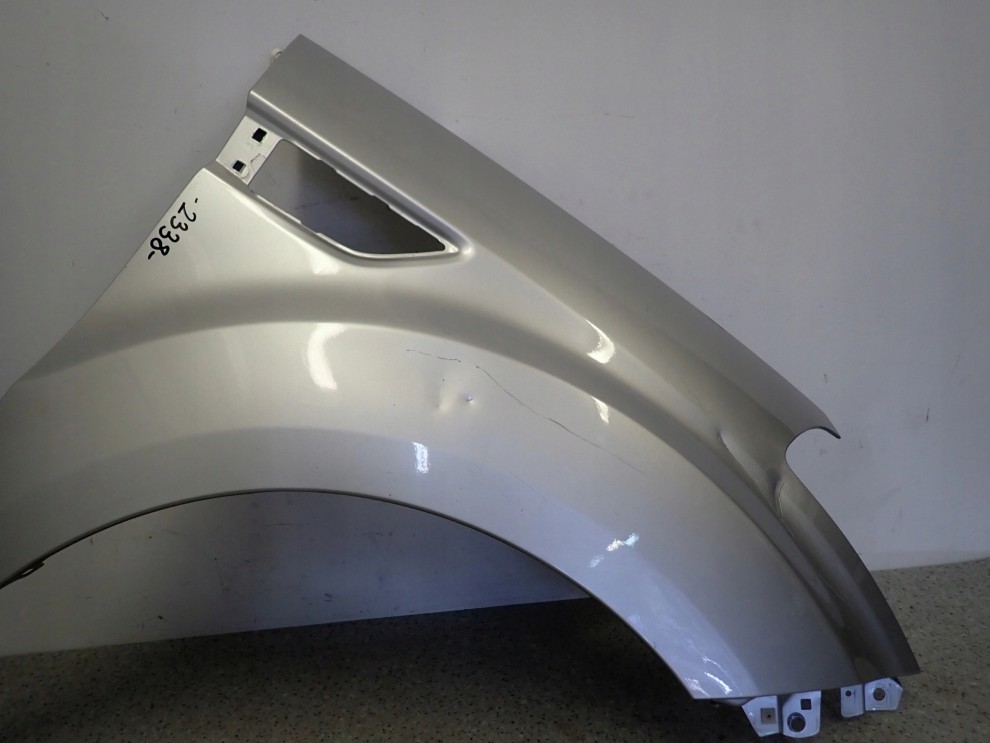 KIA SOUL I 09-13 BŁOTNIK PRZEDNI PRAWY 3D 8/16