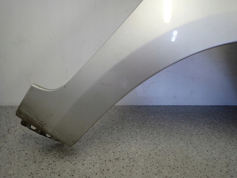 KIA SOUL I 09-13 BŁOTNIK PRZEDNI PRAWY 3D 9/16