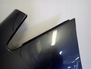 MITSUBISHI GRANDIS 04-11 BŁOTNIK PRZEDNI LEWY A72 7/15 MINIATURA