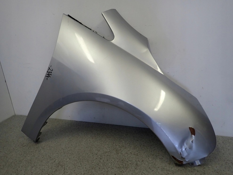 MITSUBISHI GRANDIS 04-11 BŁOTNIK PRZEDNI PRAWY 2/15