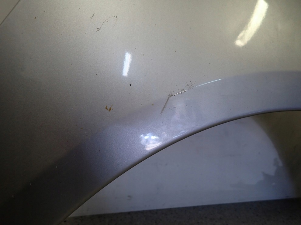 MITSUBISHI GRANDIS 04-11 BŁOTNIK PRZEDNI PRAWY 7/15