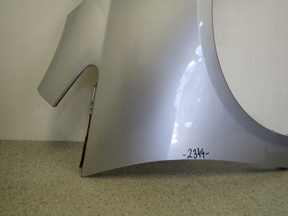 MITSUBISHI GRANDIS 04-11 BŁOTNIK PRZEDNI PRAWY 12/15