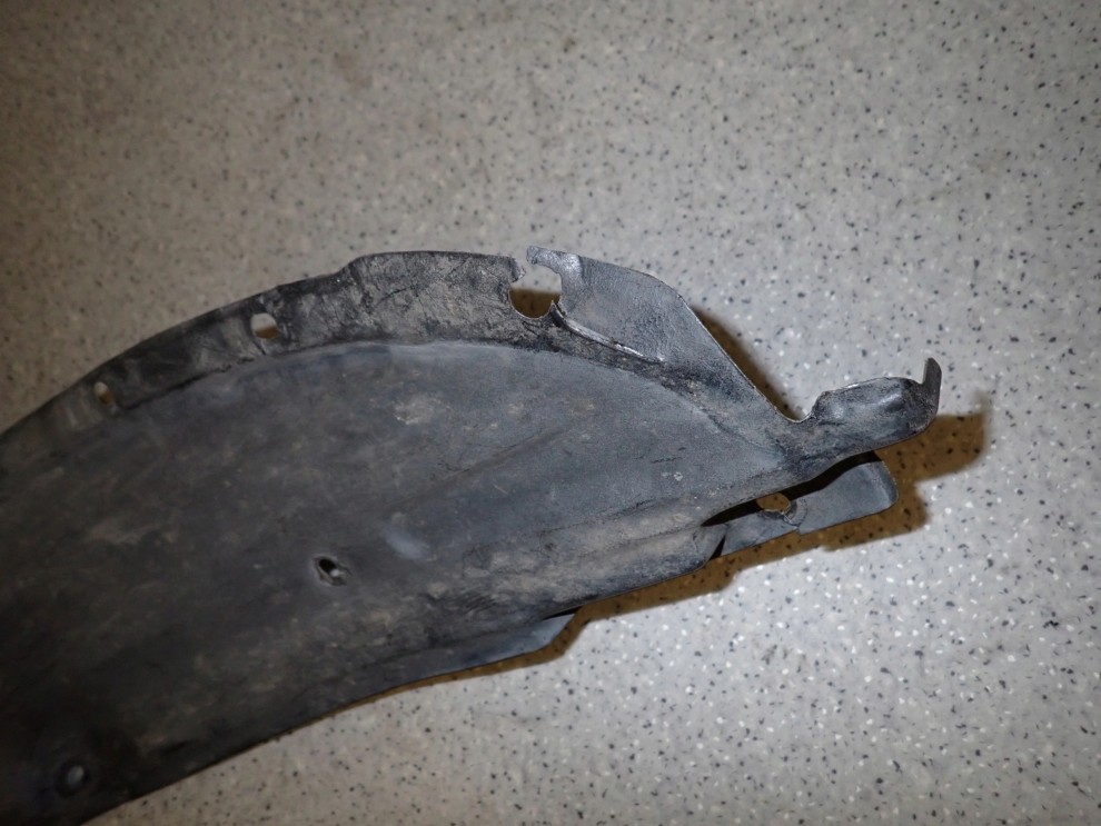 TOYOTA RAV4 00-05 NADKOLE PRZEDNIE LEWE 6/7