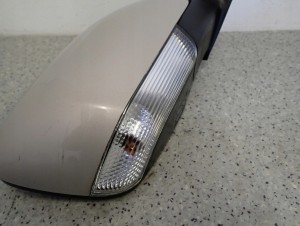 KIA VENGA 09- LUSTERKO PRAWE QU 8 PIN 9/11 MINIATURA