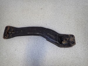 SUZUKI SX4 SEDICI 2WD DIESEL 06-12 SANKI BELKA ZAWIESZENIA PRZEDNIEGO WZDŁU