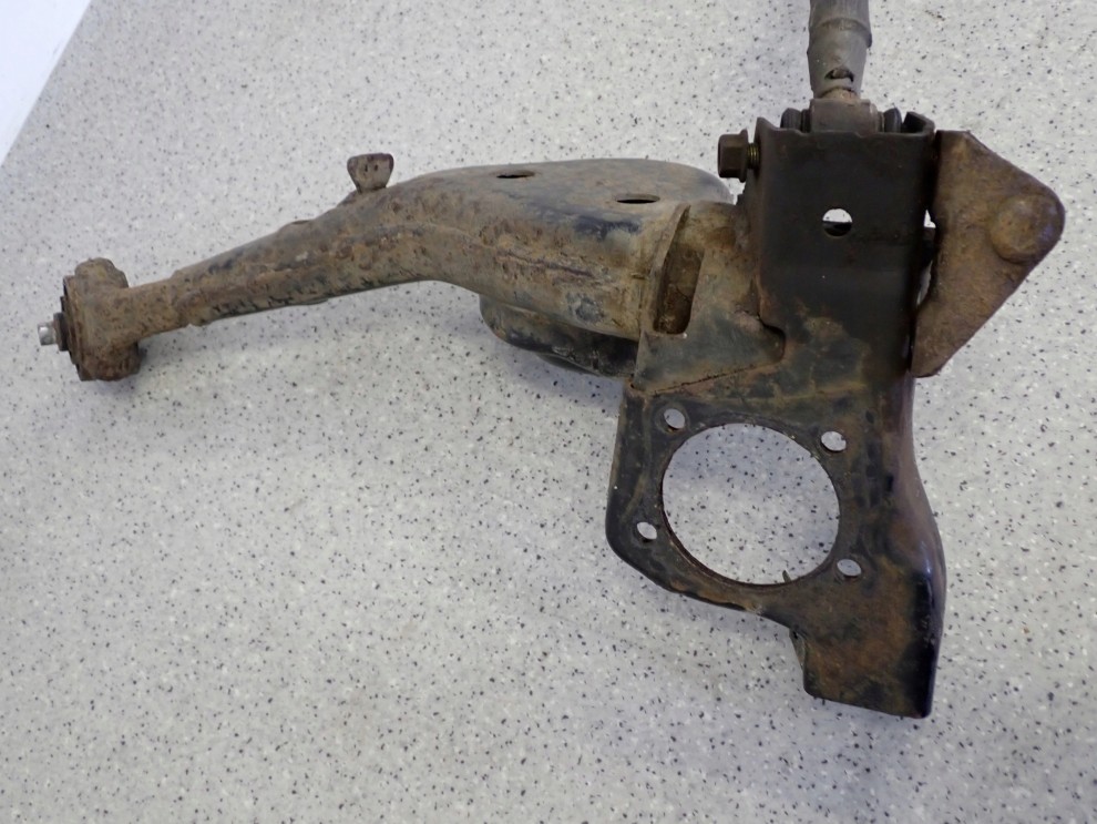 RAV4 RAV 4 99-05 D4D WAHACZ TYLNY LEWY WLECZONY 7/11