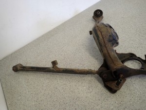 RAV4 RAV 4 99-05 D4D WAHACZ TYLNY LEWY WLECZONY 4/11 MINIATURA