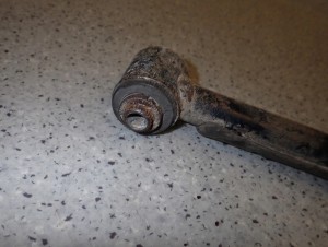 RAV4 RAV 4 99-05 D4D WAHACZ TYLNY LEWY WLECZONY 10/11 MINIATURA