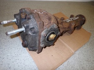 SUBARU IMPREZA EE20Z 2.0 DIESEL GŁÓWKA MOSTU TYLNEGO DYFER 8/8 MINIATURA