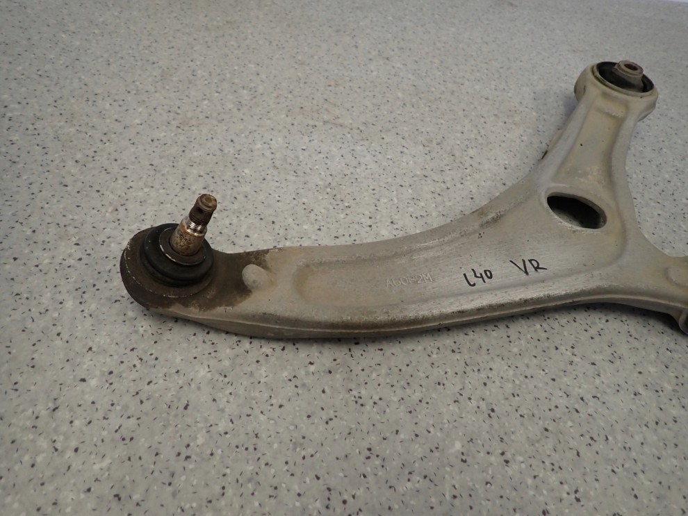 HYUNDAI i40 11-18 WAHACZ PRZEDNI PRAWY 3/8