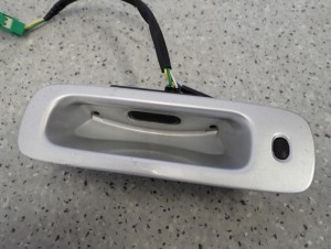 SUZUKI SWIFT MK6 04- KLAMKA TYLNEJ KLAPY SWITCH KEYLESS 3/4 MINIATURA