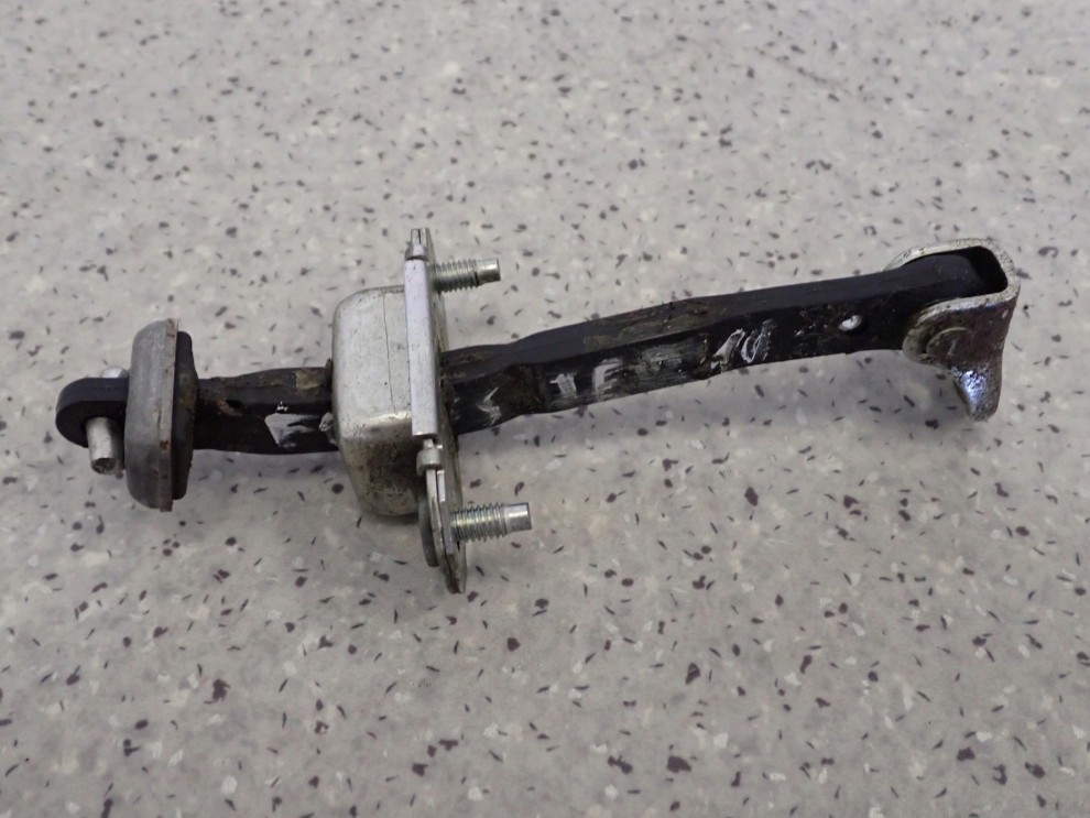 SUBARU FORESTER III SH 09- OGRANICZNIK DRZWI TYLNY LEWY 2/2