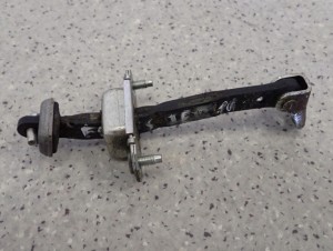 SUBARU FORESTER III SH 09- OGRANICZNIK DRZWI TYLNY LEWY 2/2 MINIATURA