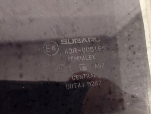 SUBARU FORESTER III SH 09- SZYBA DRZWI TYLNA LEWA 4/6 MINIATURA