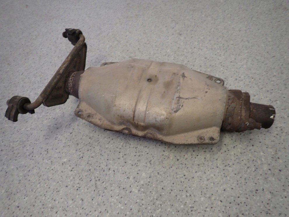 MITSUBISHI LANCER VII 1.6i 04-07 KATALIZATOR 4/8