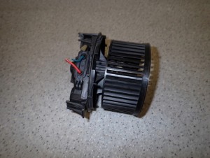 NISSAN MICRA K12 WENTYLATOR NAGRZEWNICY 5/10 MINIATURA