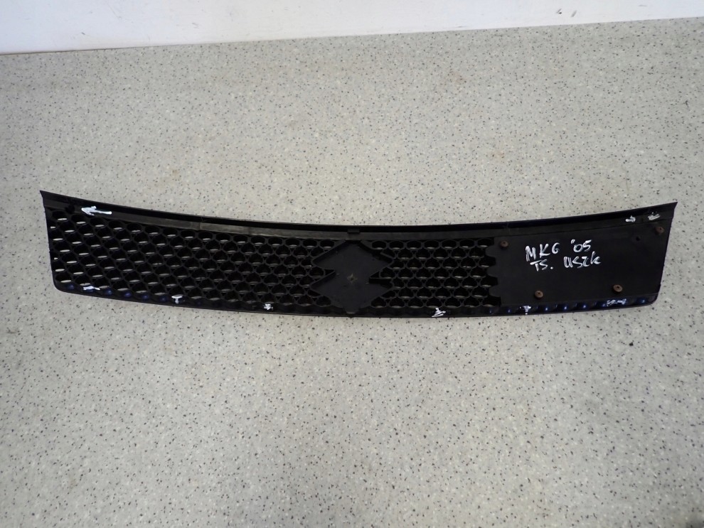 SUZUKI SWIFT 05-07 ATRAPA WLOTU POWIETRZA GRILL 5/9