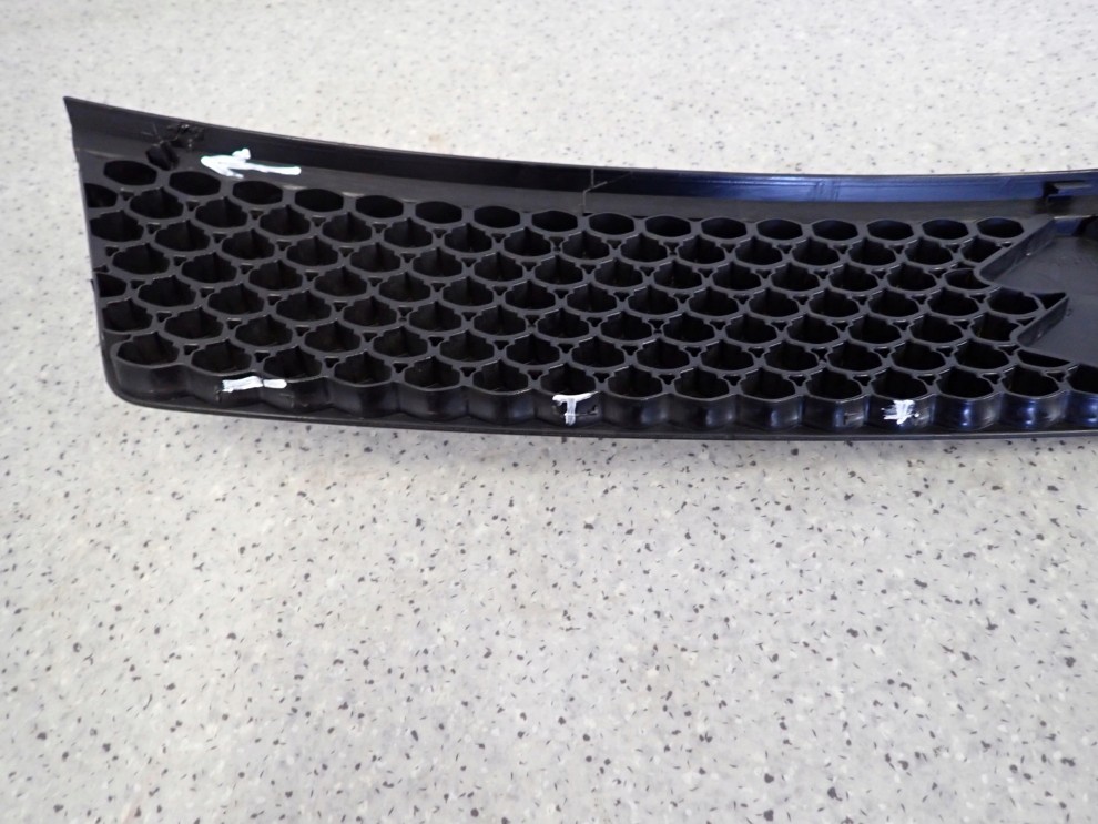 SUZUKI SWIFT 05-07 ATRAPA WLOTU POWIETRZA GRILL 8/9