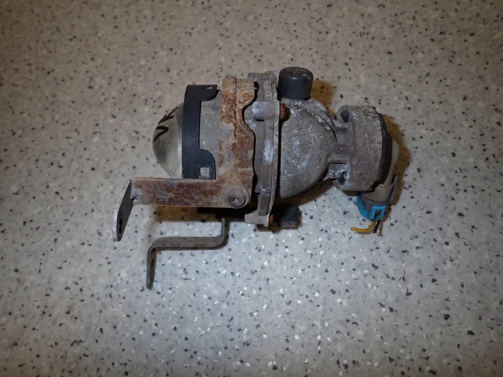HYUNDAI TRAJET 1999-2004 HALOGEN PRZEDNI PRAWY 2/8