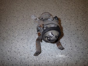 HYUNDAI TRAJET 1999-2004 HALOGEN PRZEDNI LEWY 3/11 MINIATURA