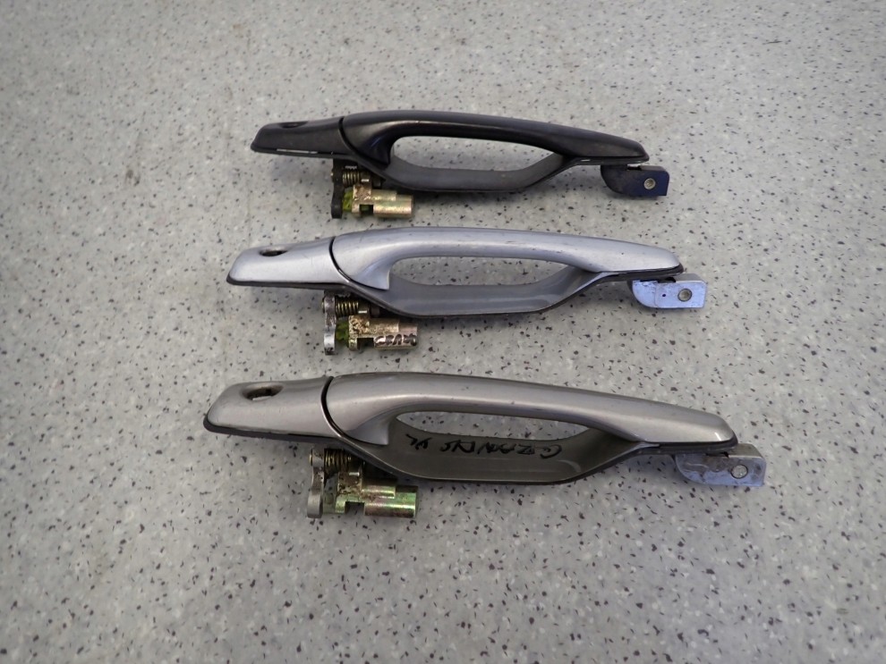 MITSUBISHI GRANDIS 03-11 KLAMKA PRZEDNIA LEWA 2/5