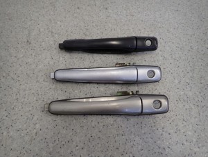 MITSUBISHI GRANDIS 03-11 KLAMKA PRZEDNIA LEWA