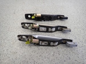MITSUBISHI GRANDIS 03-11 KLAMKA PRZEDNIA LEWA 5/5 MINIATURA