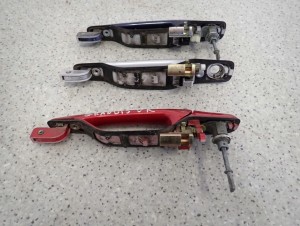 MITSUBISHI GRANDIS 03-11 KLAMKA PRZEDNIA PRAWA 4/4 MINIATURA