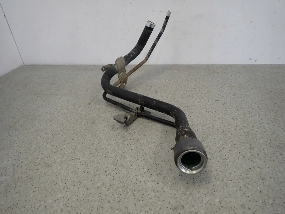 TOYOTA YARIS II D4D 06-12 RURA WLEWU PALIWA 2/7