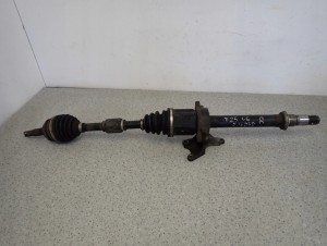 TOYOTA AVENSIS T25 D4D 126KM 06-08 PÓŁOŚ PRZEDNIA PRAWA