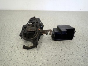 KIA SOUL 09- PUSZKA OBUDOWA PRZEKAŹNIKÓW 3/5 MINIATURA