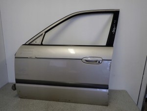 MAZDA 626 GW KOMBI 97- DRZWI PRZEDNIE LEWE 2/11 MINIATURA