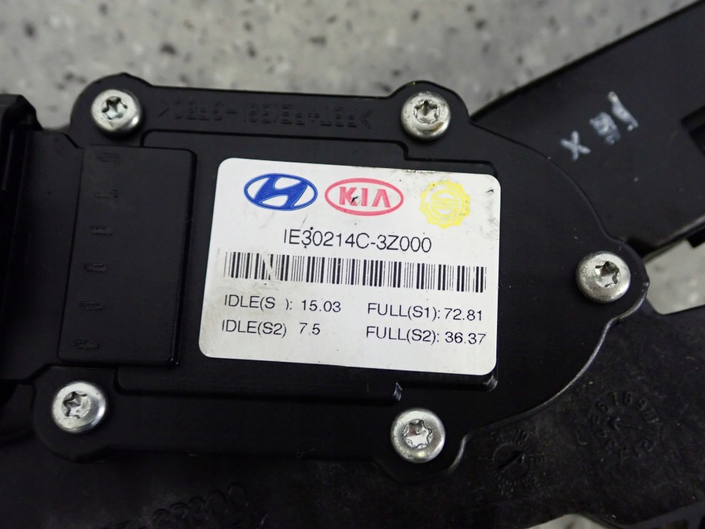 HYUNDAI i40 1.7 CRDI 11- POTENCJOMETR GAZU PEDAŁ 5/6