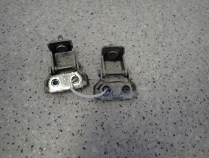 SUZUKI SWIFT MK7 10- ZAWIASY KLAPY TYŁ 4/8 MINIATURA