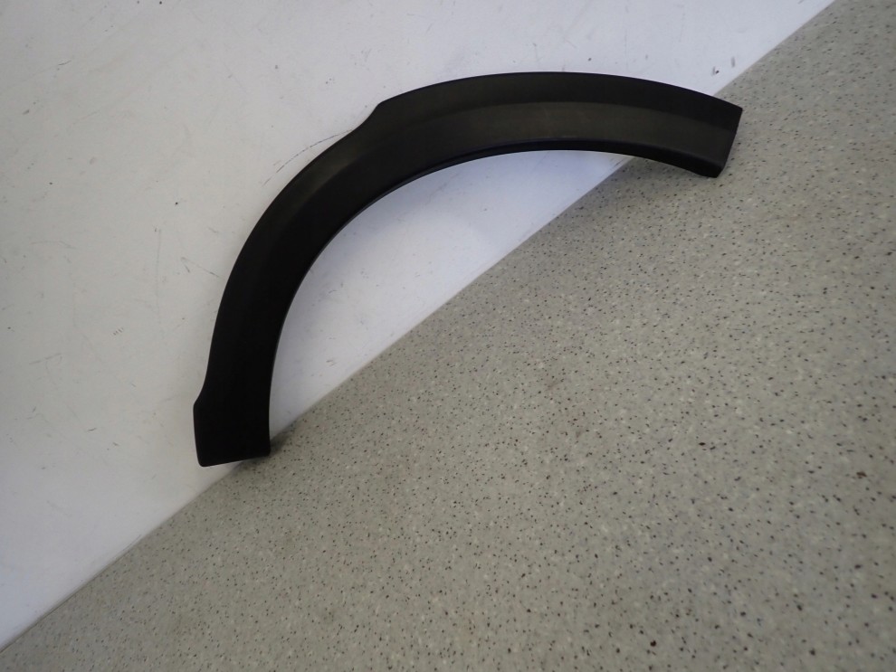 SUZUKI CELERIO 14-19 LISTWA TYLNA LEWA BŁOTNIKA 1/9