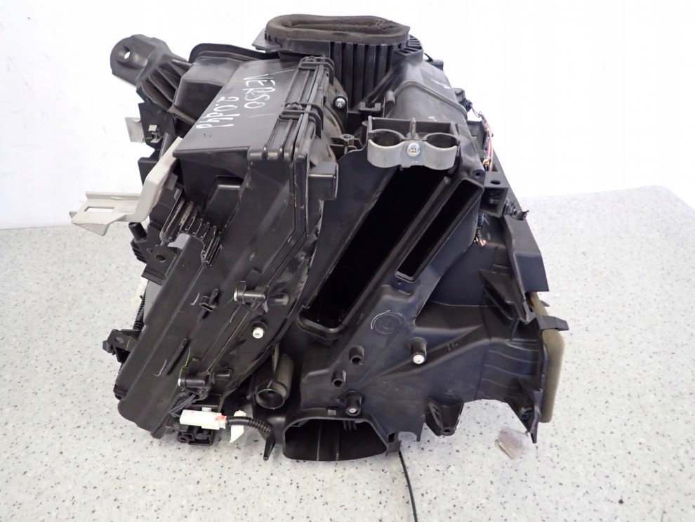TOYOTA VERSO 09-13 OBUDOWA NAGRZEWNICY EUROPA 5/13