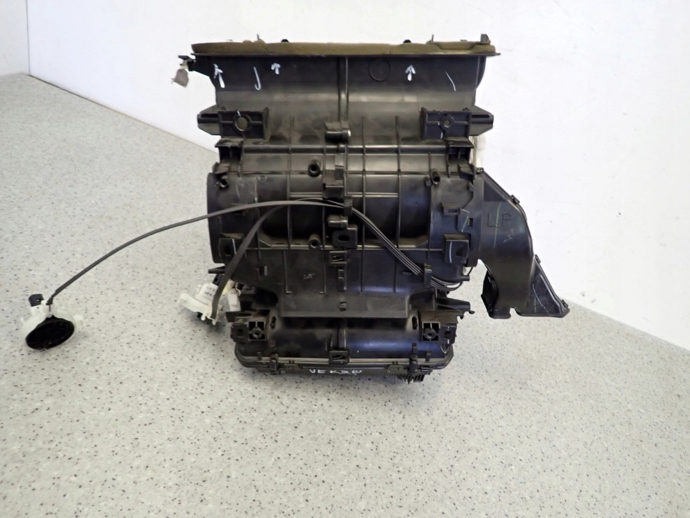 TOYOTA VERSO 09-13 OBUDOWA NAGRZEWNICY EUROPA 11/13