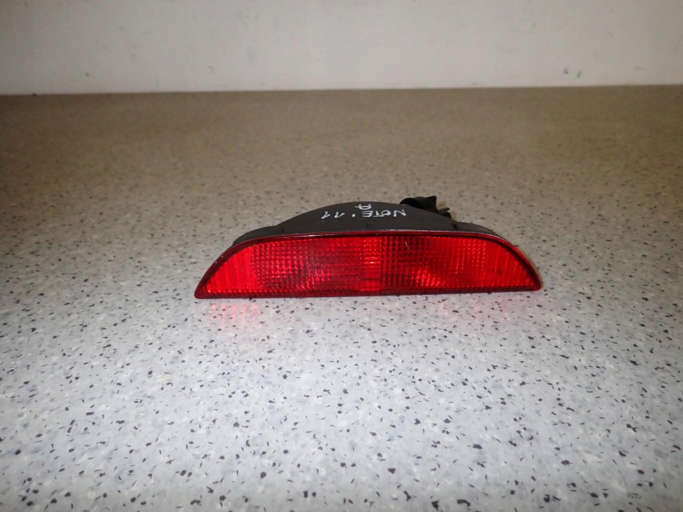 NISSAN NOTE E11 10-12 LAMPA LAMPKA PRZECIWMGIELNA TYŁ W ZDERZAK 2/5