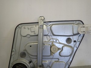 KIA CARENS III 06-11 PODNOŚNIK SZYBY TYLNY LEWY 7/7 MINIATURA