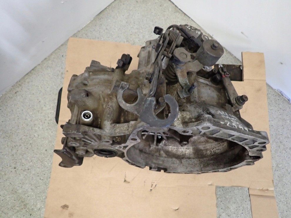 HYUNDAI GETZ 02- 1.5 CRDI DIESEL SKRZYNIA BIEGÓW MANULANA 3 CYLINDRY 3/8