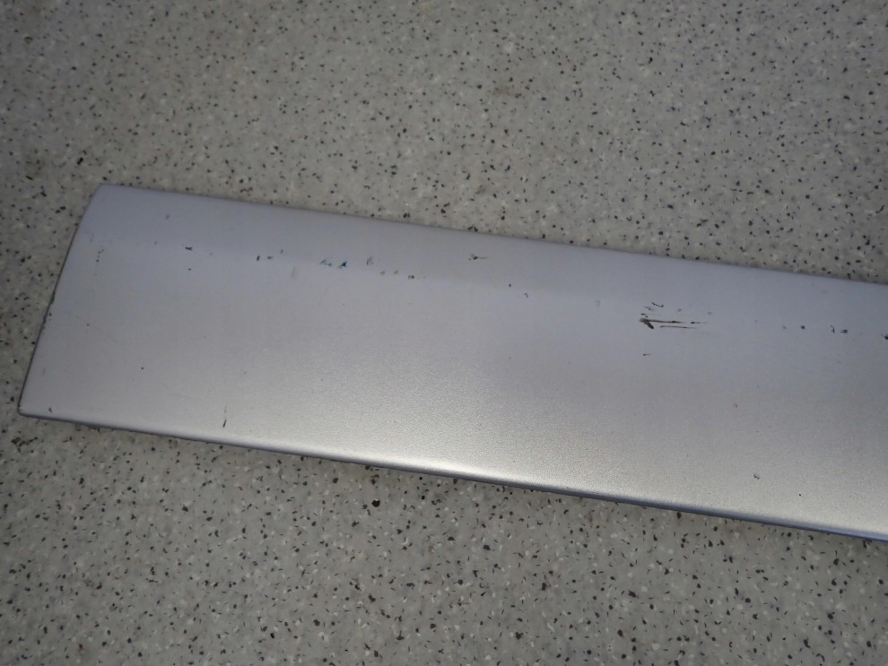 TOYOTA RAV4 RAV 4 II 00-05 LISTWA DRZWI PRZEDNICH PRAWYCH 3/7