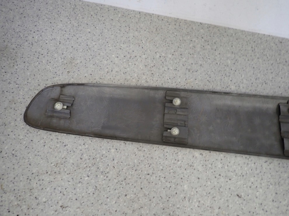 TOYOTA RAV4 RAV 4 II 00-05 LISTWA DRZWI PRZEDNICH PRAWYCH 6/7