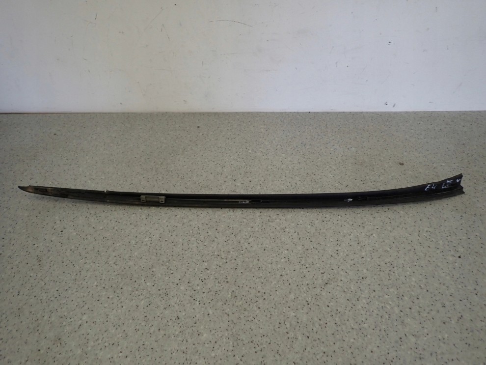 HONDA CIVIC EU VII HB 01-05 LISTWA SZYBY CZOŁOWEJ LEWA 8/8