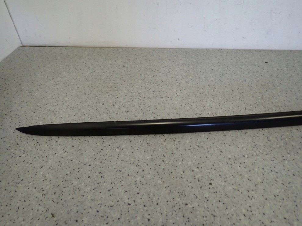 HONDA CIVIC EU VII HB 01-05 LISTWA SZYBY CZOŁOWEJ PRAWA 2/9
