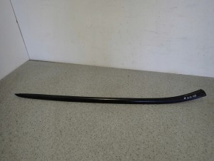 HONDA CIVIC EU VII HB 01-05 LISTWA SZYBY CZOŁOWEJ PRAWA