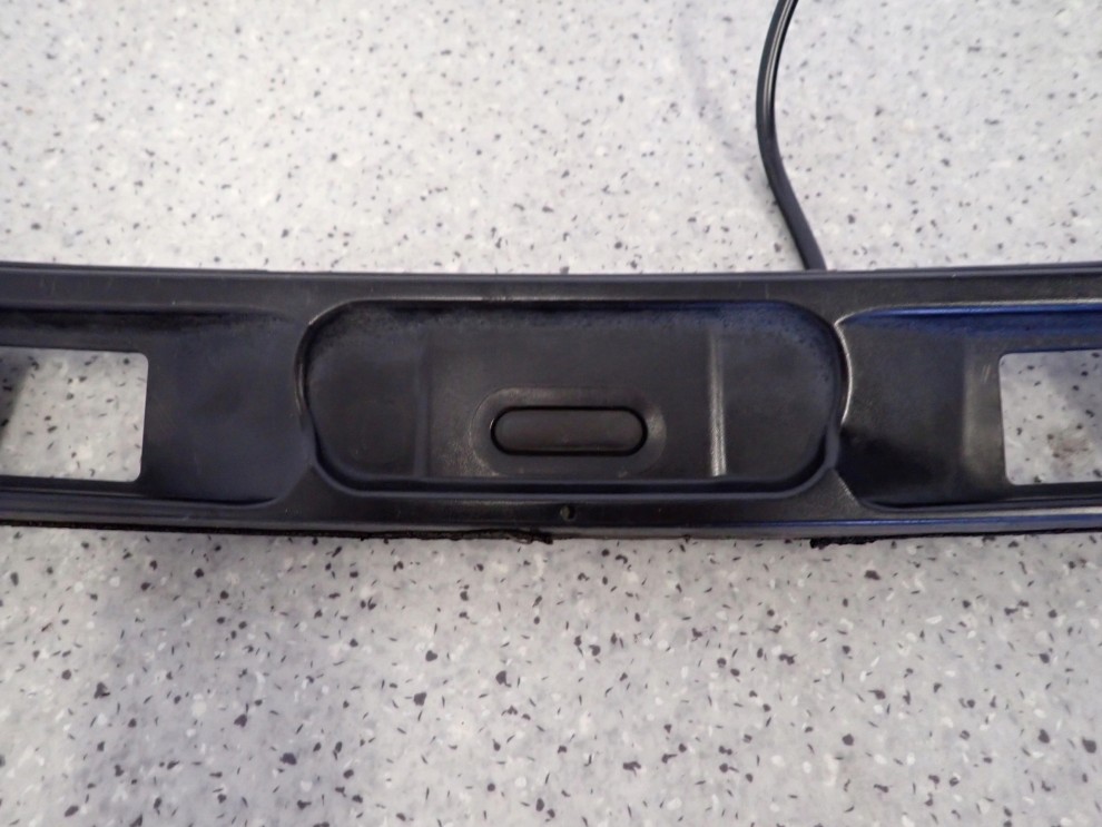 SUZUKI SWIFT MK7 10- SWITCH PRZYCISK KLAPY BAGAŻNIKA 3/9