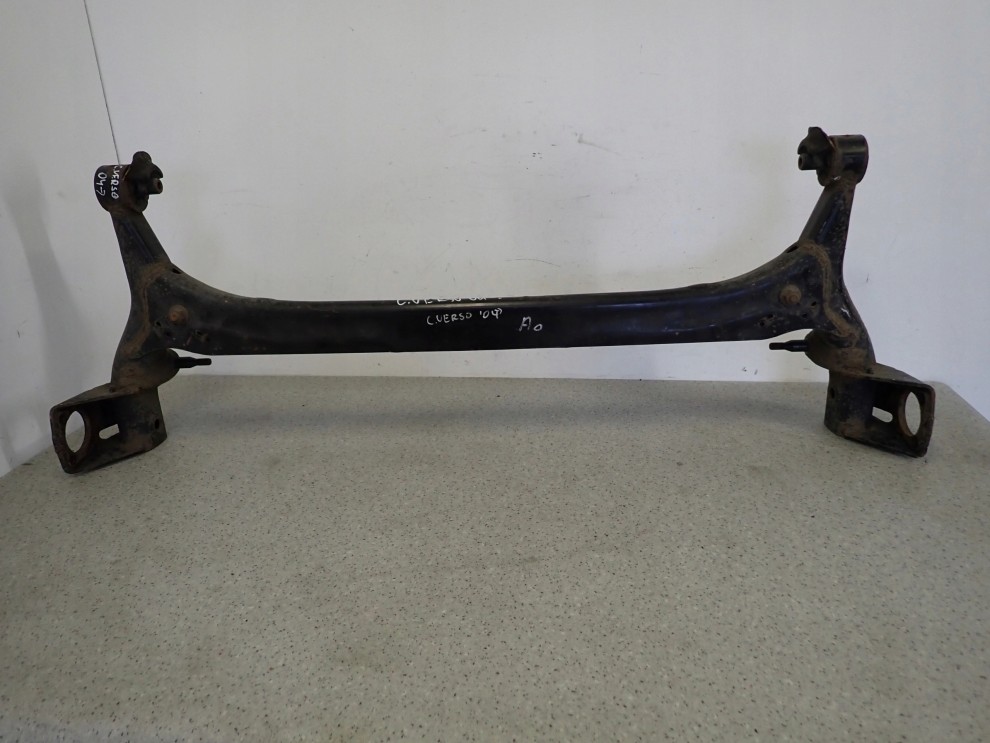 COROLLA VERSO 04-09 BELKA TYLNA ZAWIESZENIA TYŁ 1/11