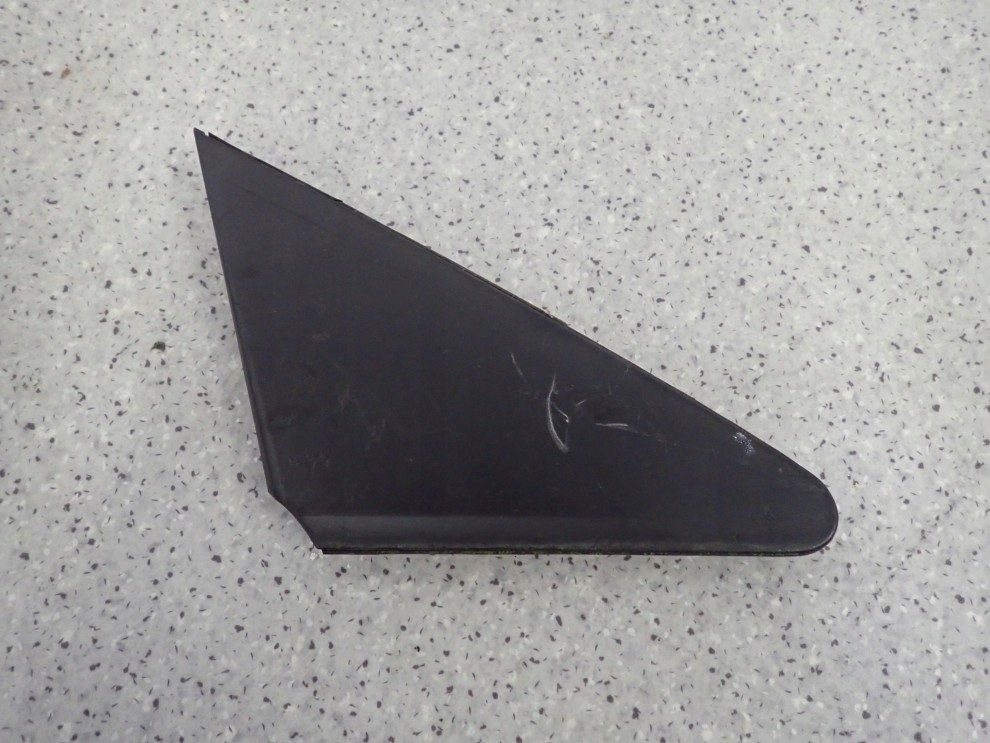 COROLLA VERSO 04-08 LISTWA ZAŚLEPKA BŁOTNIKA PRZEDNIA PRAWA TRÓJKĄT 1/5