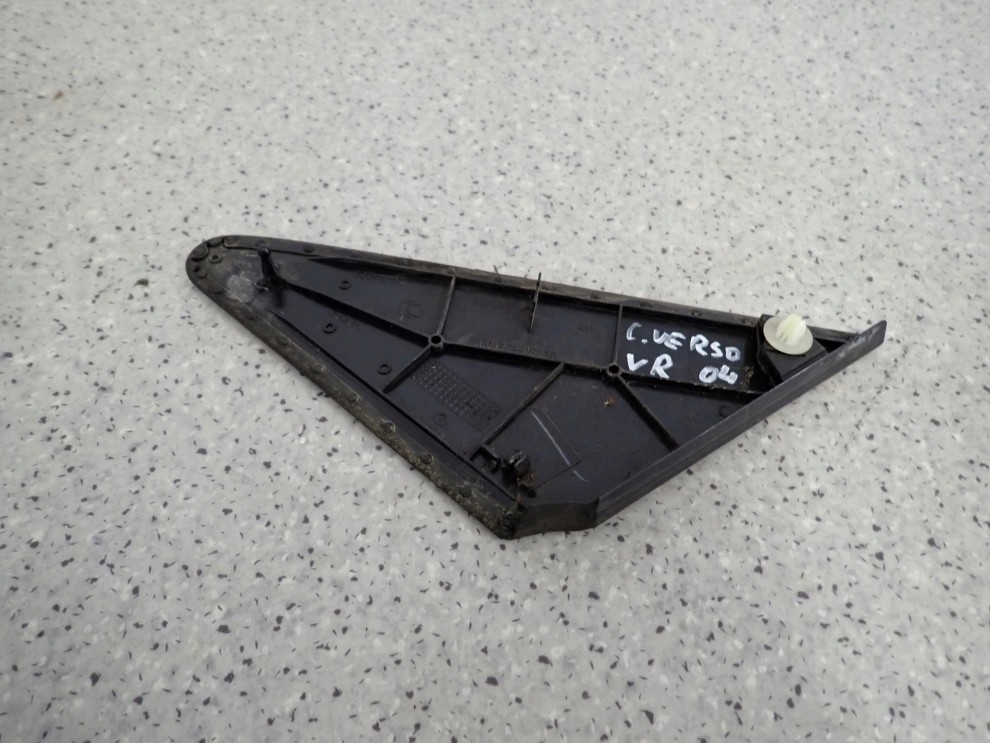 COROLLA VERSO 04-08 LISTWA ZAŚLEPKA BŁOTNIKA PRZEDNIA PRAWA TRÓJKĄT 4/5