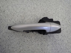 KIA VENGA 09- KLAMKA DRZWI TYLNA PRAWA QU 2/7 MINIATURA